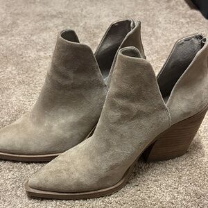 Stylish Tan Ankle Boots for Women